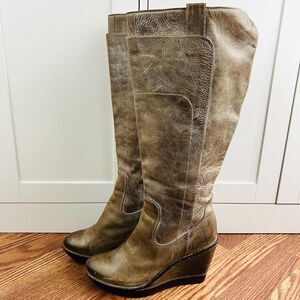 Gorgeous FRYE 'Paige' Brown Marbled Leather Wedge Heel Tall Riding Boots Size 9M